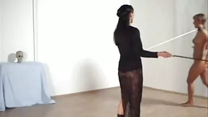 Chica rusa indigenas de guatemala cogiendo durmiendo con un amigo