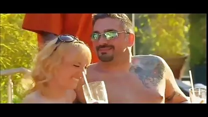 Babe descargar porno guatemala Corrida