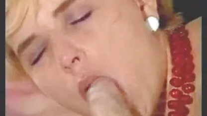 Follando mientras habla por teléfono videos porno guatemala gratis