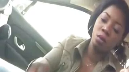 Acariciando sus guatemala xxnx grandes tetas