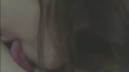 Espiando a una morena y una cama videos sexo casero guatemala